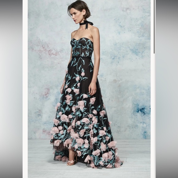 Marchesa Notte 3d floral embelished gown - Picture 3 of 7